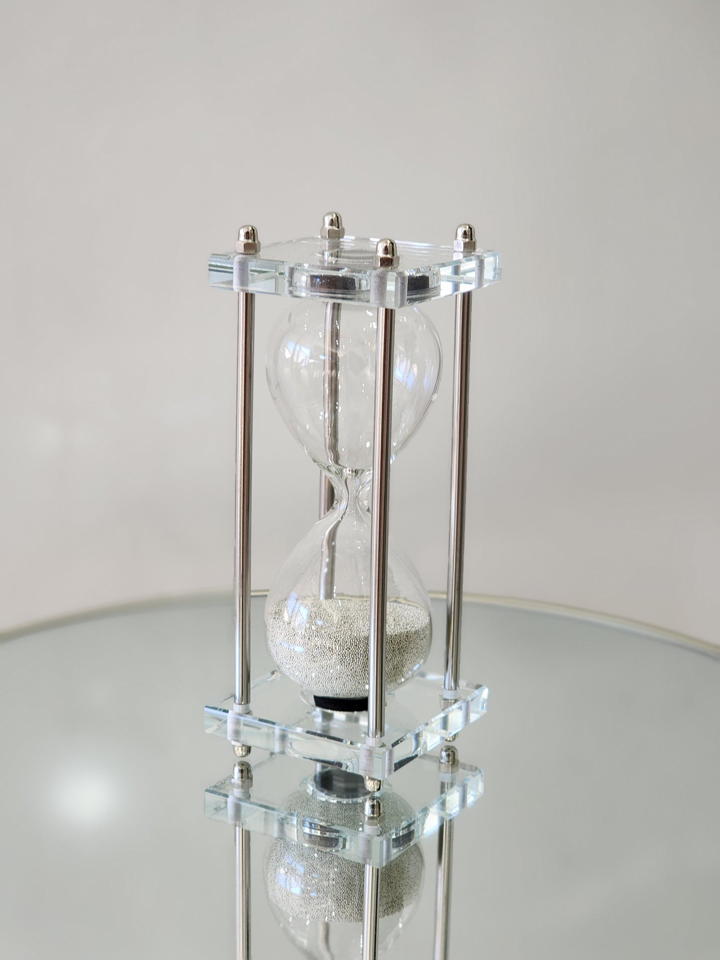 Rochelle hourglass (small)Decor