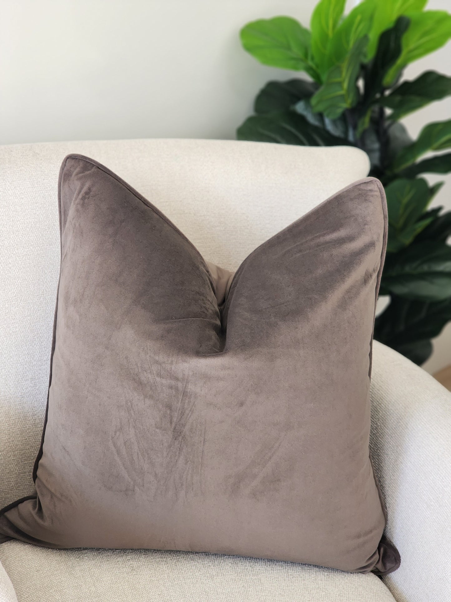Mochello cushion