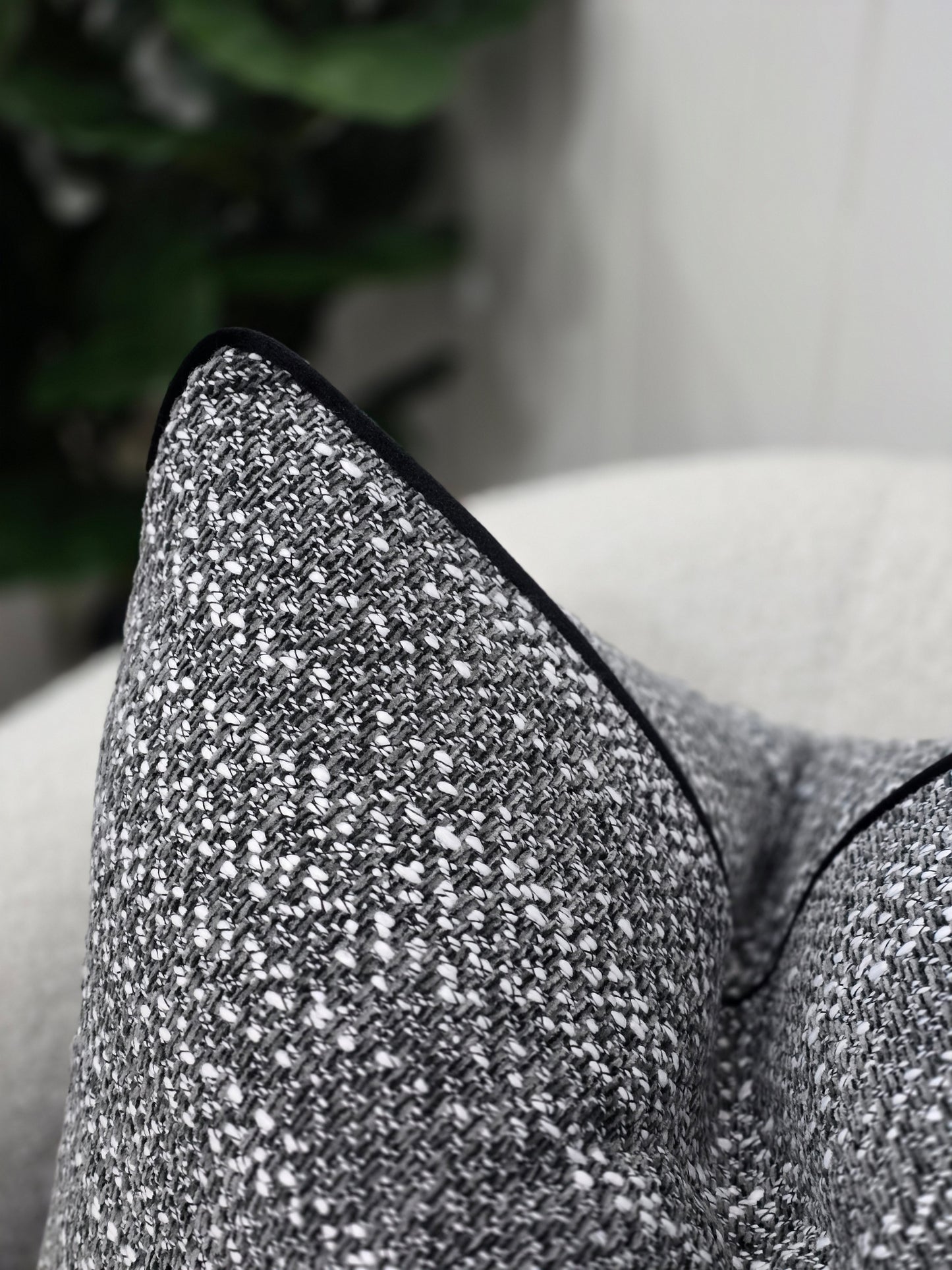 Sharnai cushion
