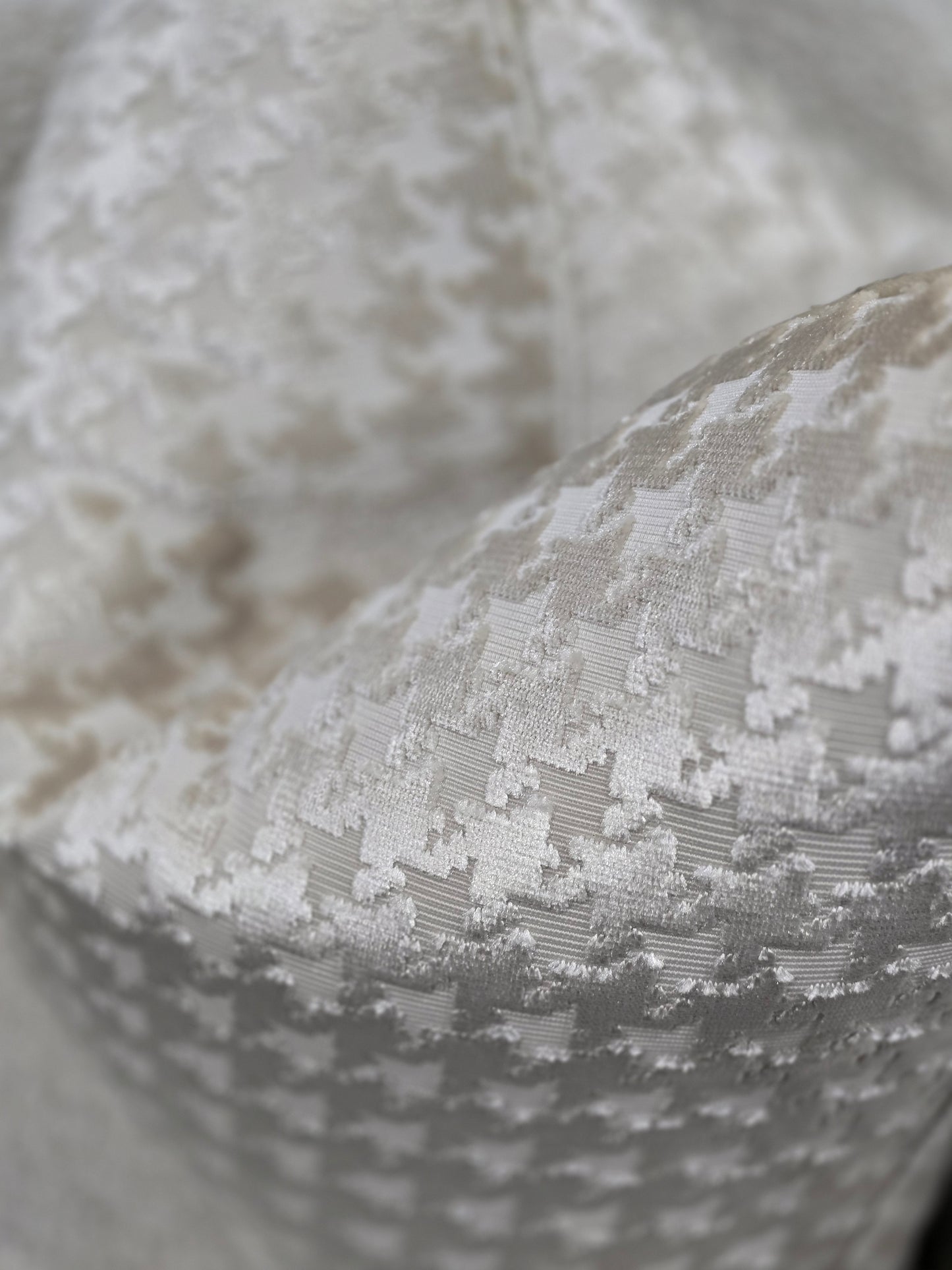 Kilani cushion