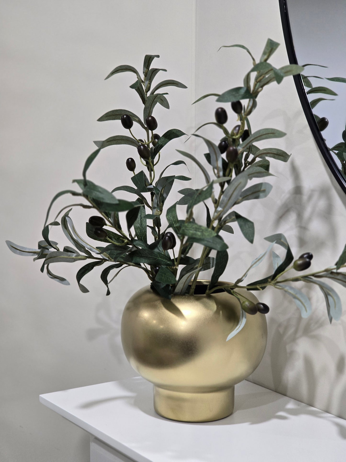 Ramadan olive vase