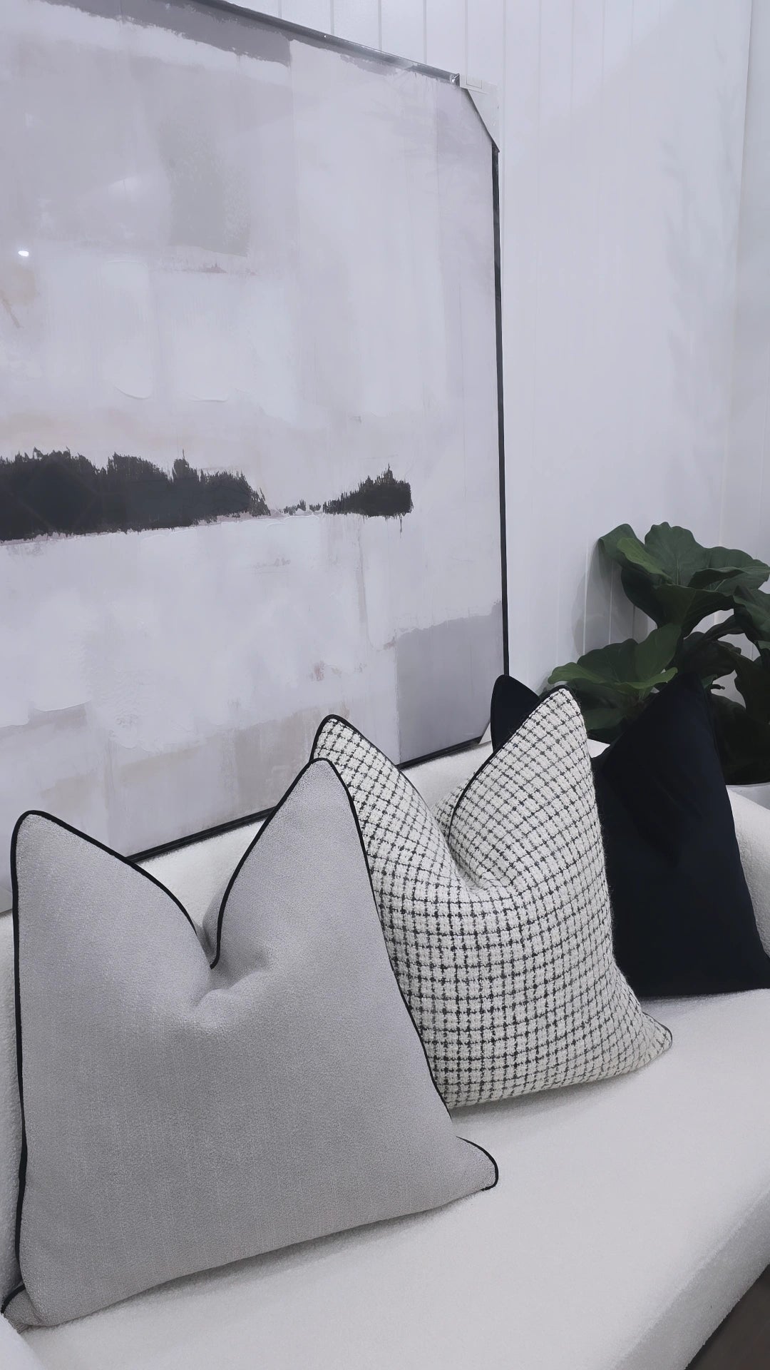 Allia canvas frames