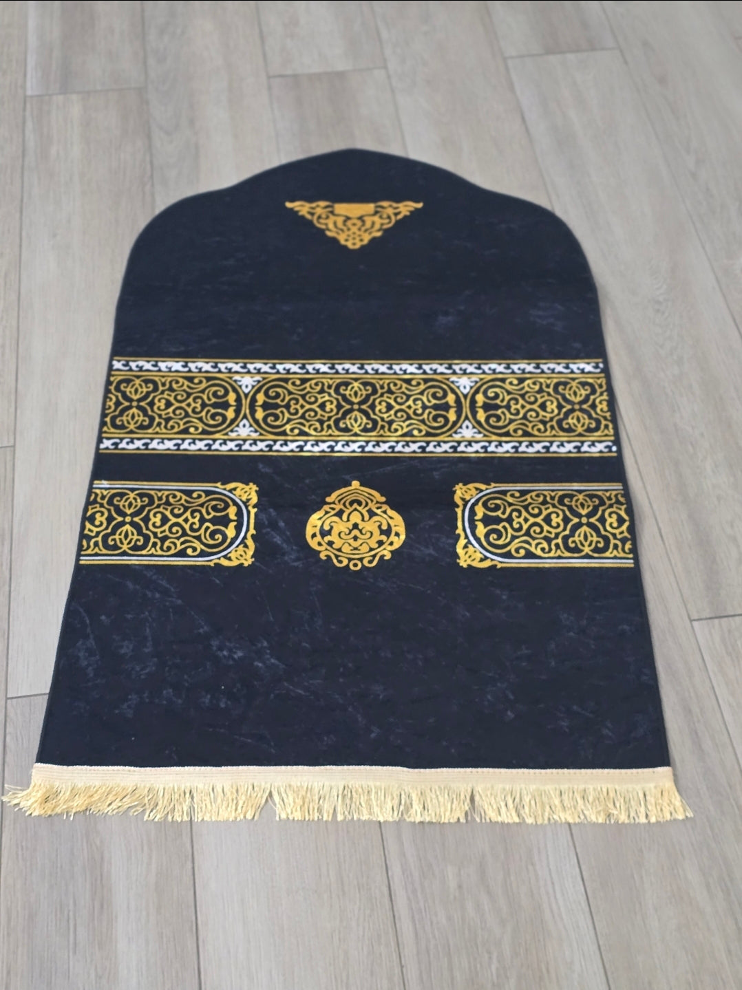 Ramadan prayer mat gold/black kaaba design
