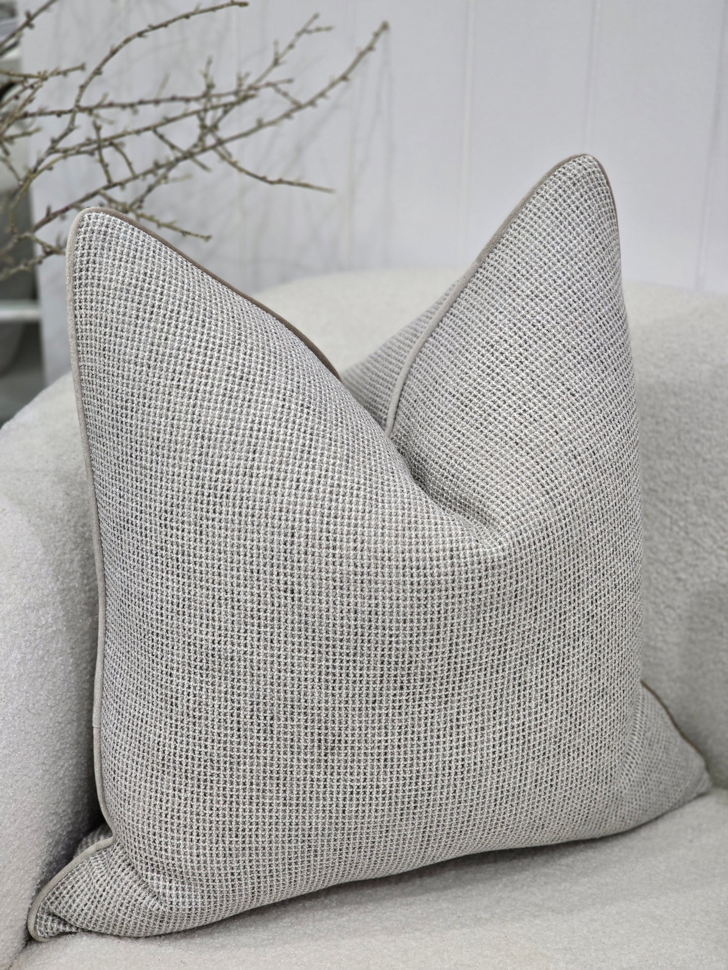 Angelica cushion
