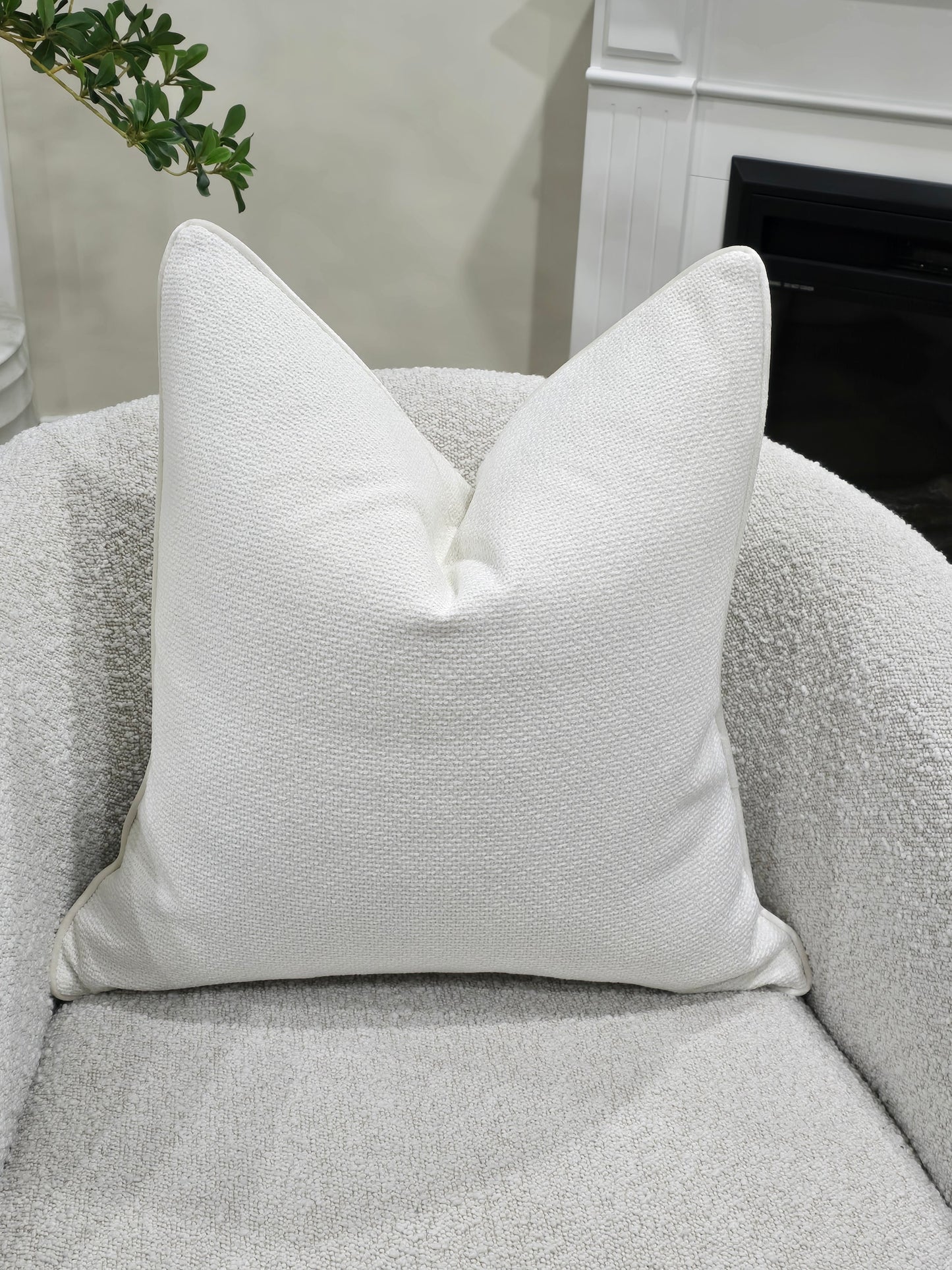Blanca cushion