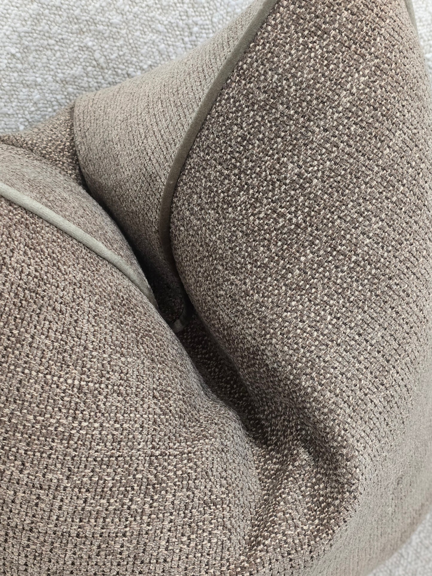 Espresso cushion