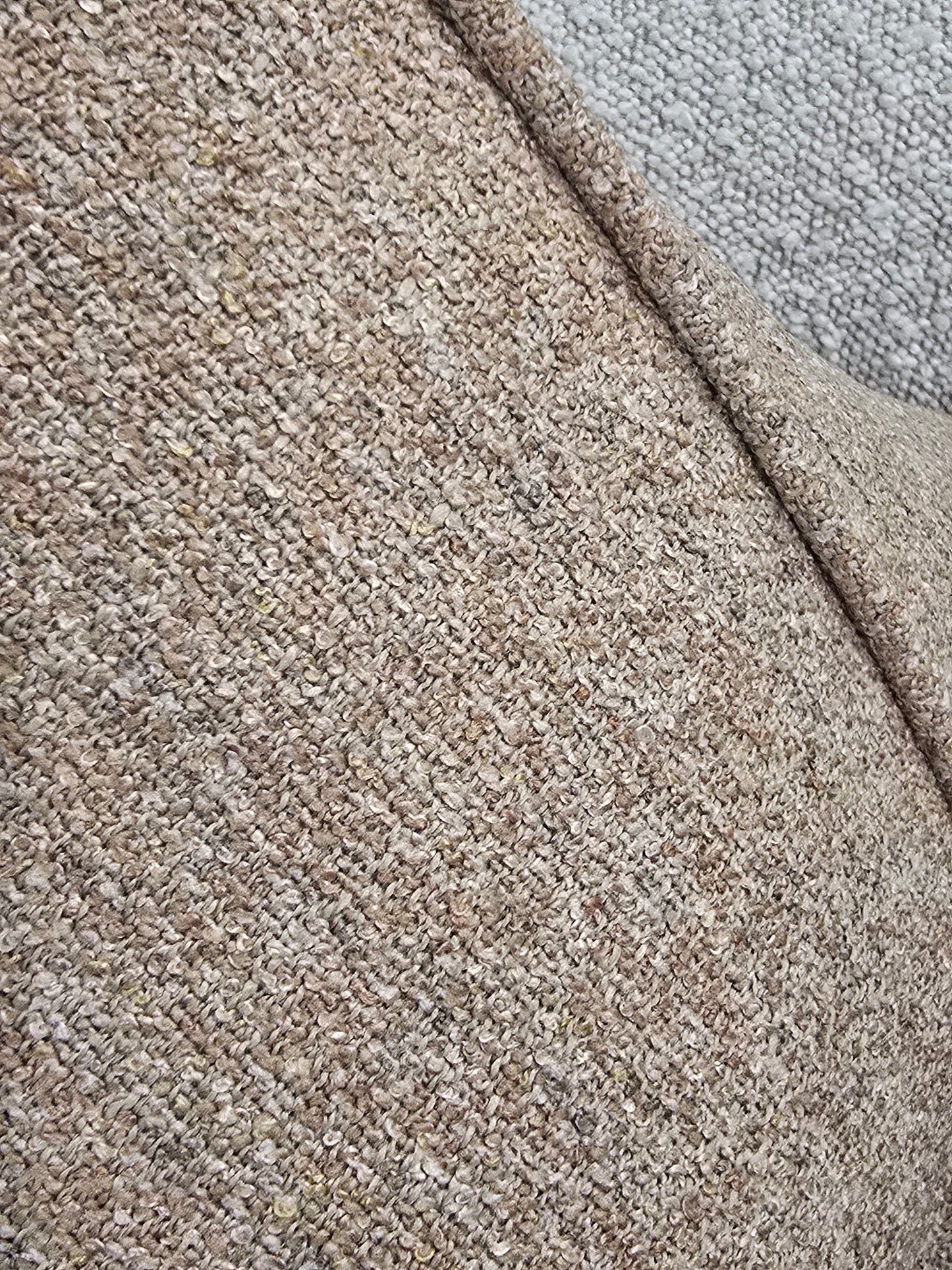 Tuscani cushion