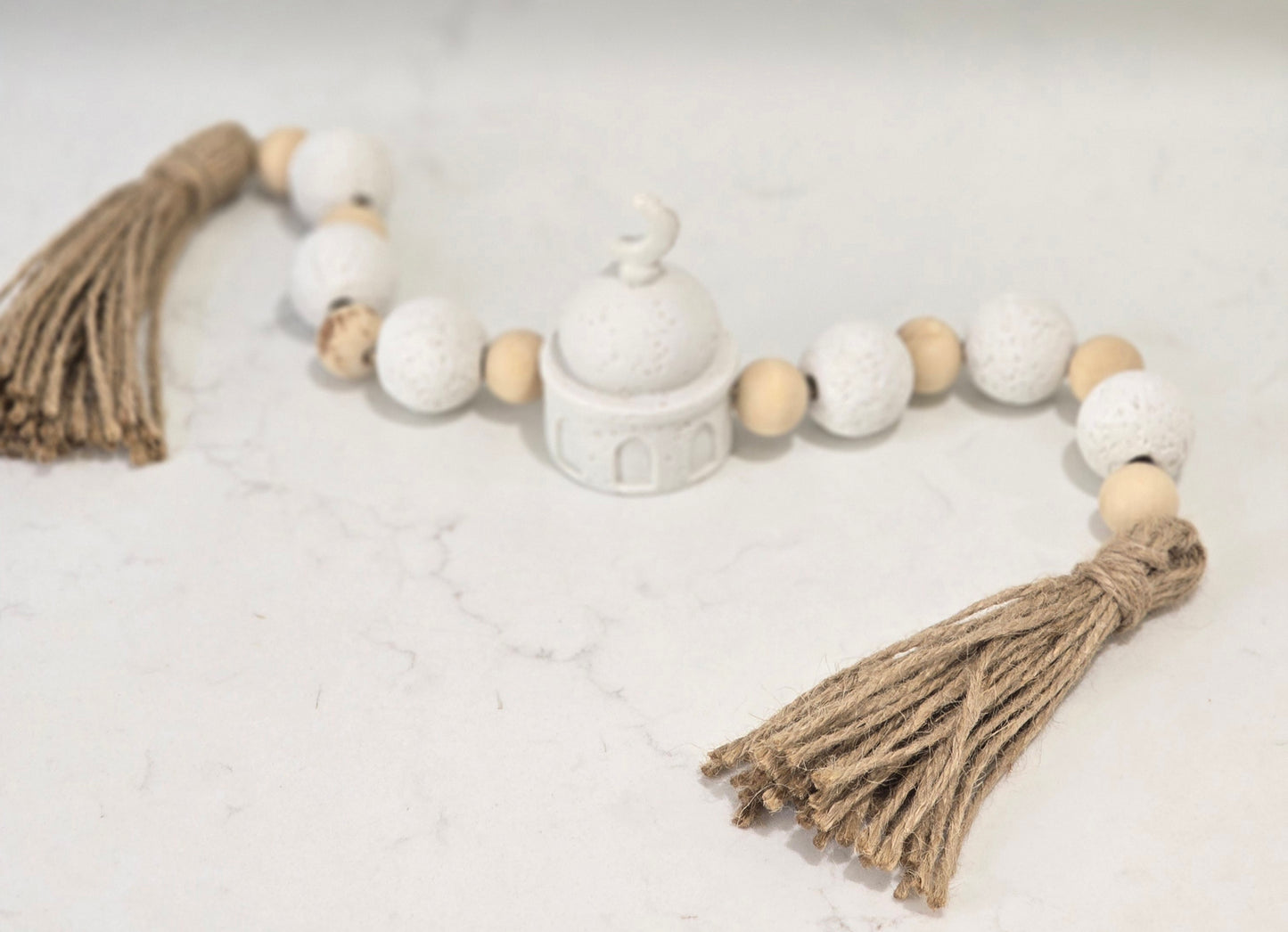 Hira table bead