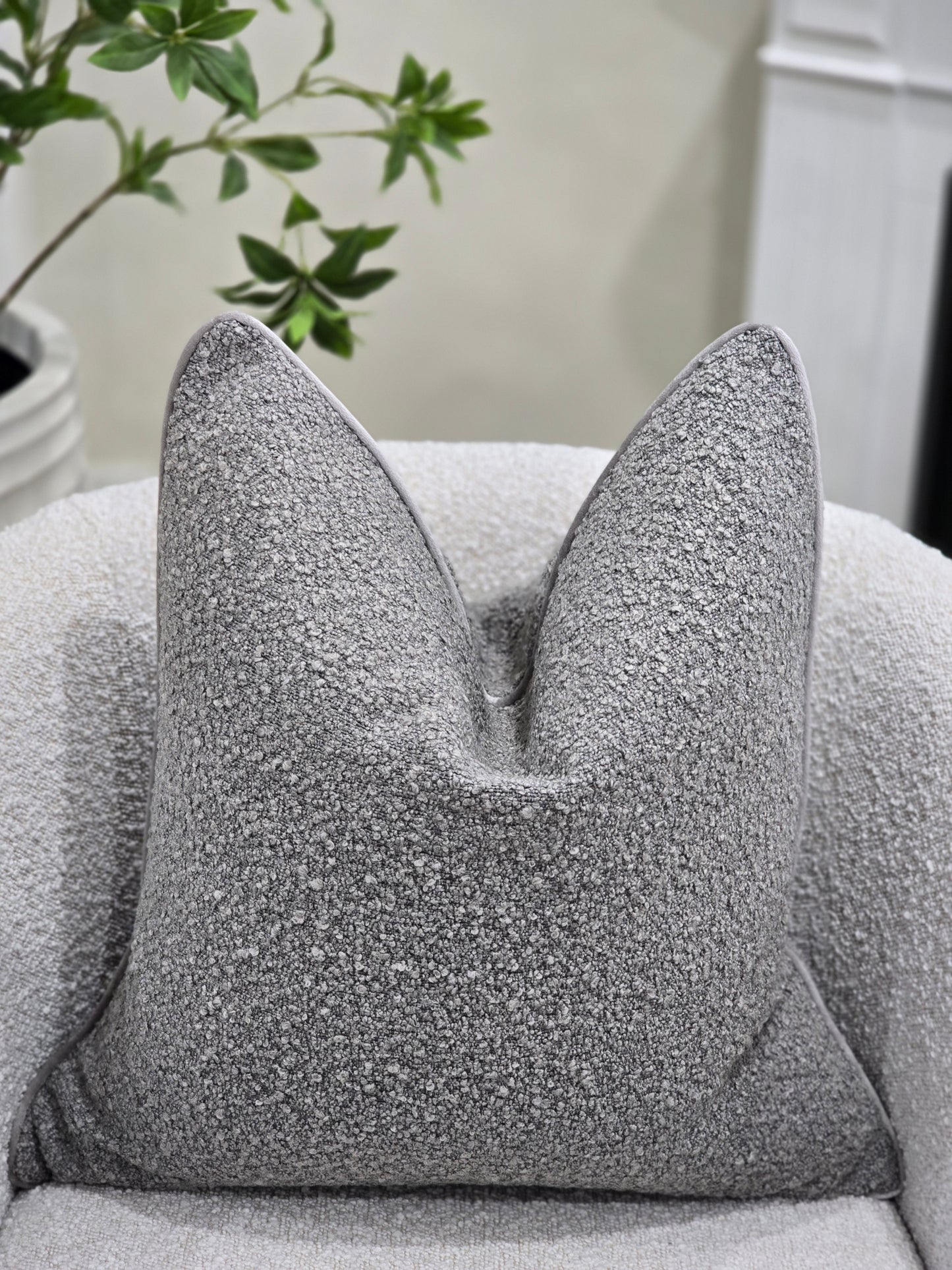 Fari cushion