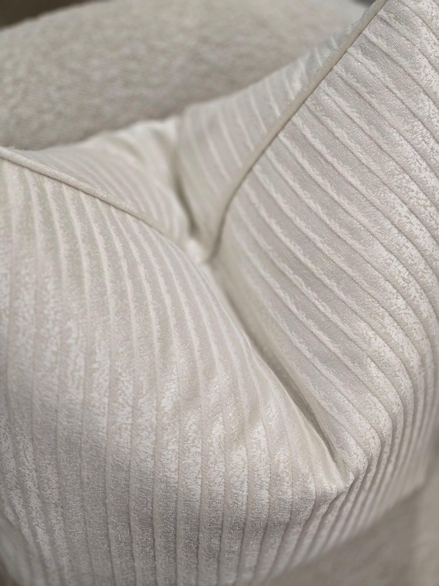 Jadir'e cushion