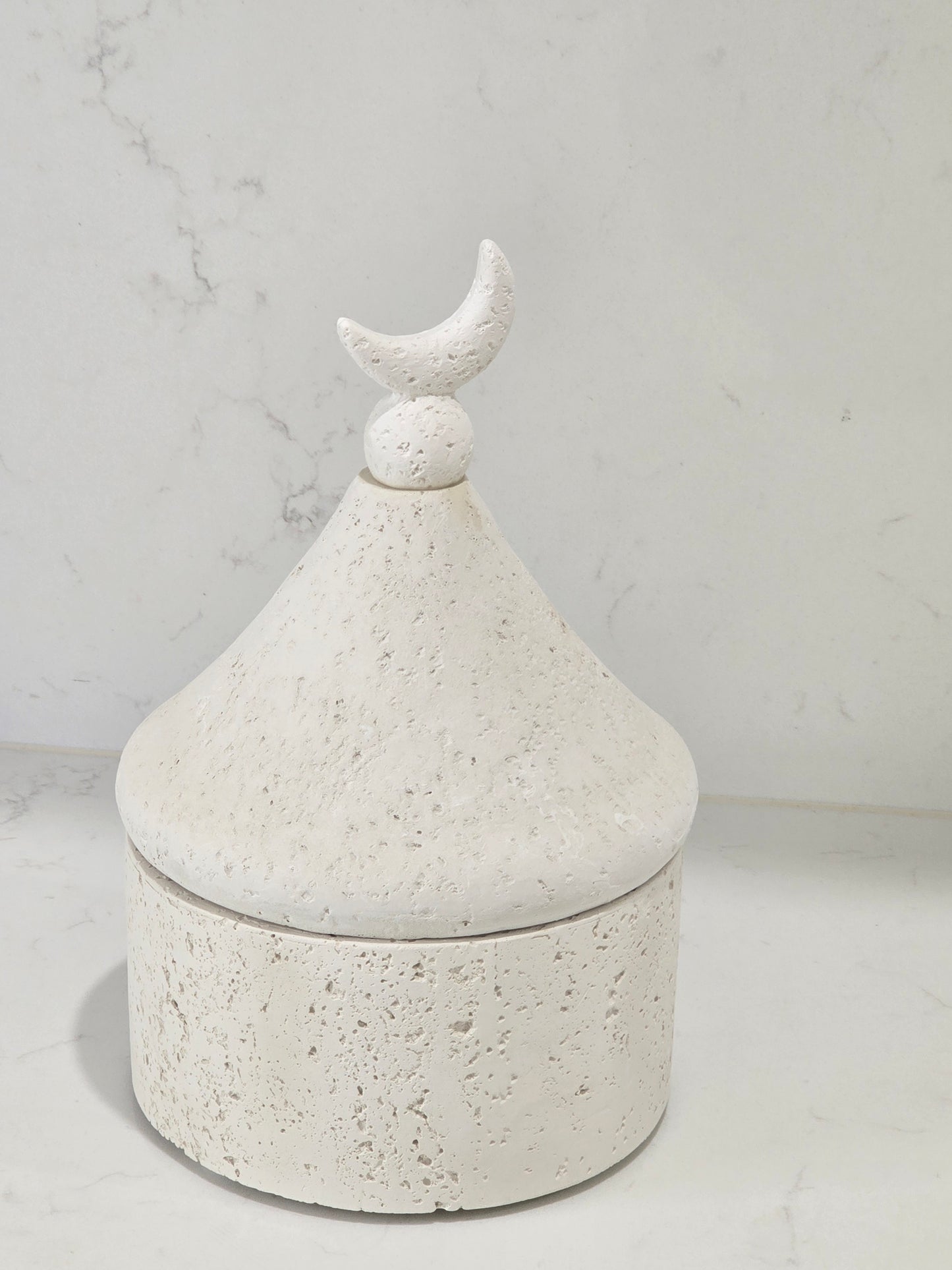 Faulty Hira moon jar