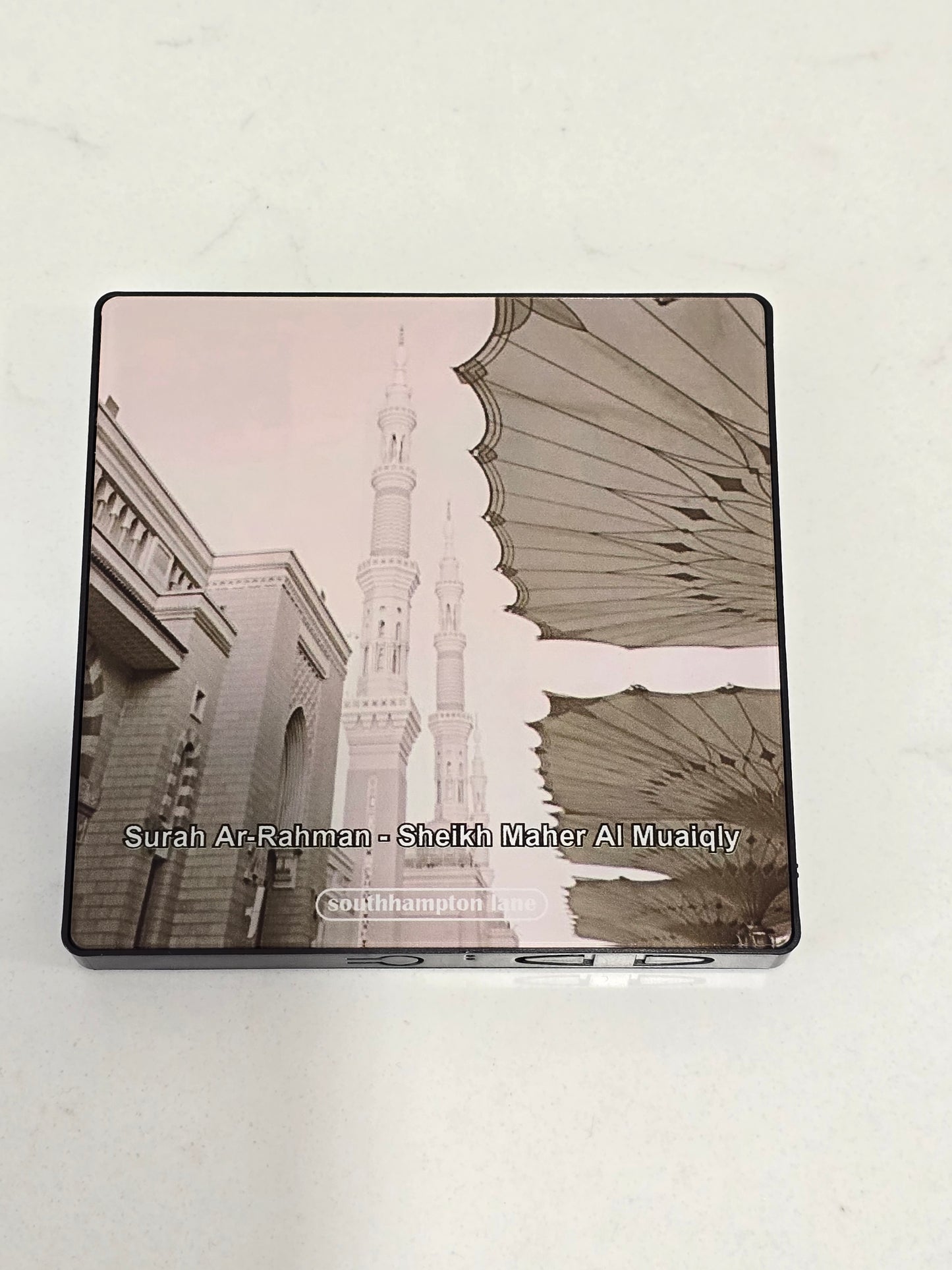 Quran speaker magnet (1)