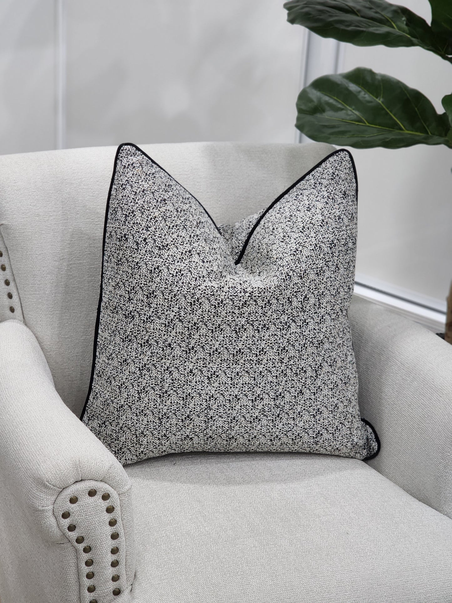 Anatasia cushion