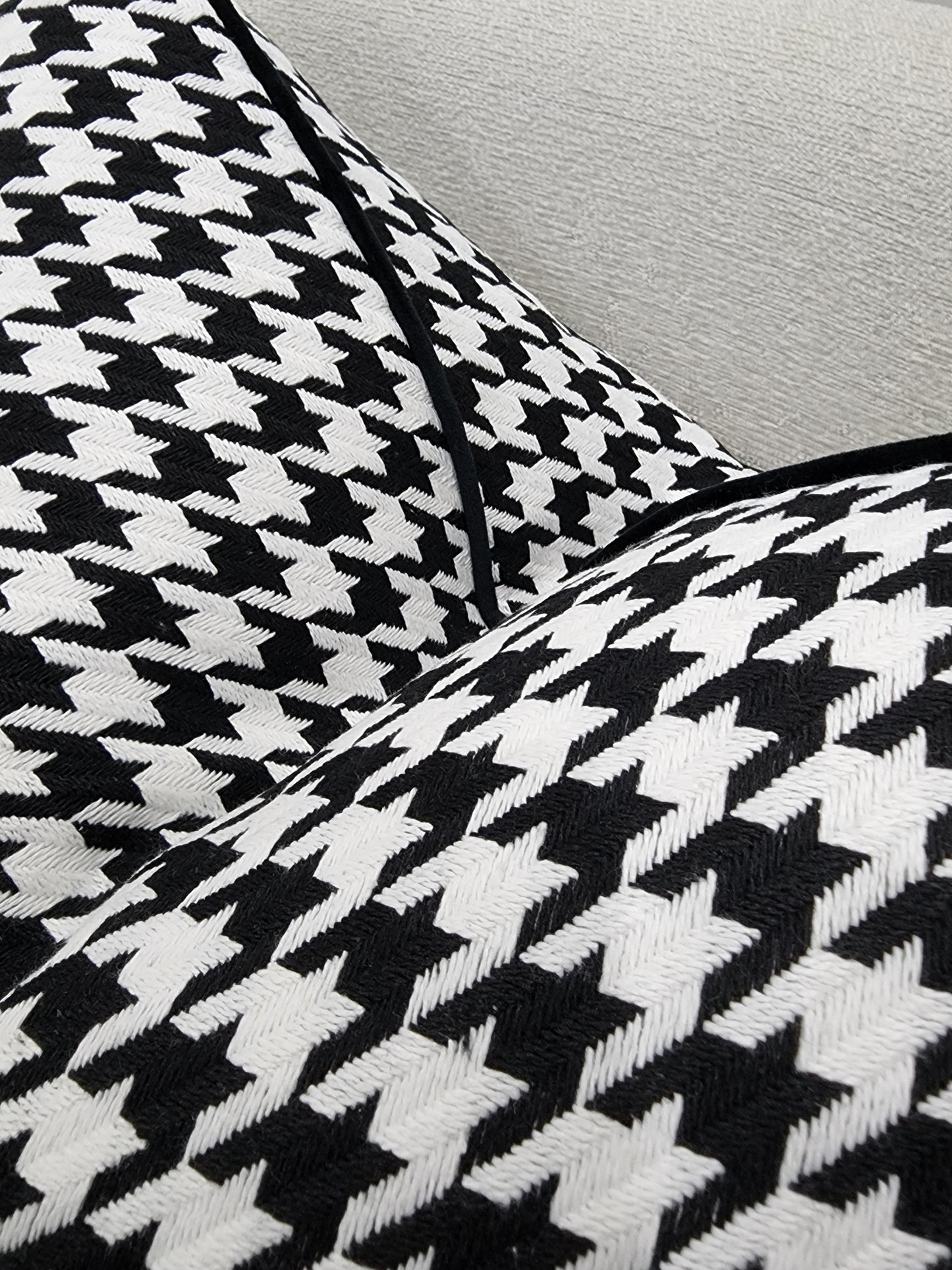 Alexa cushion