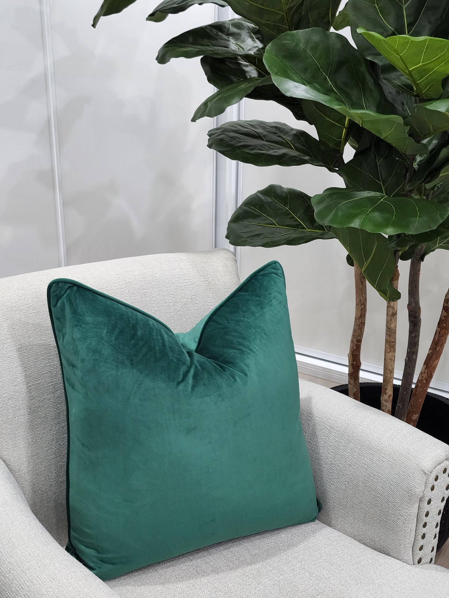 Cleo cushion
