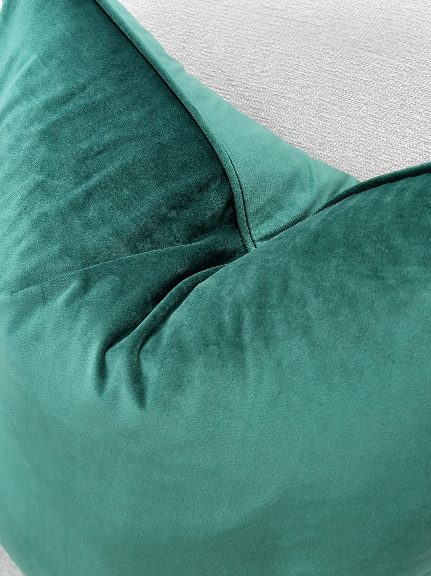 Cleo cushion