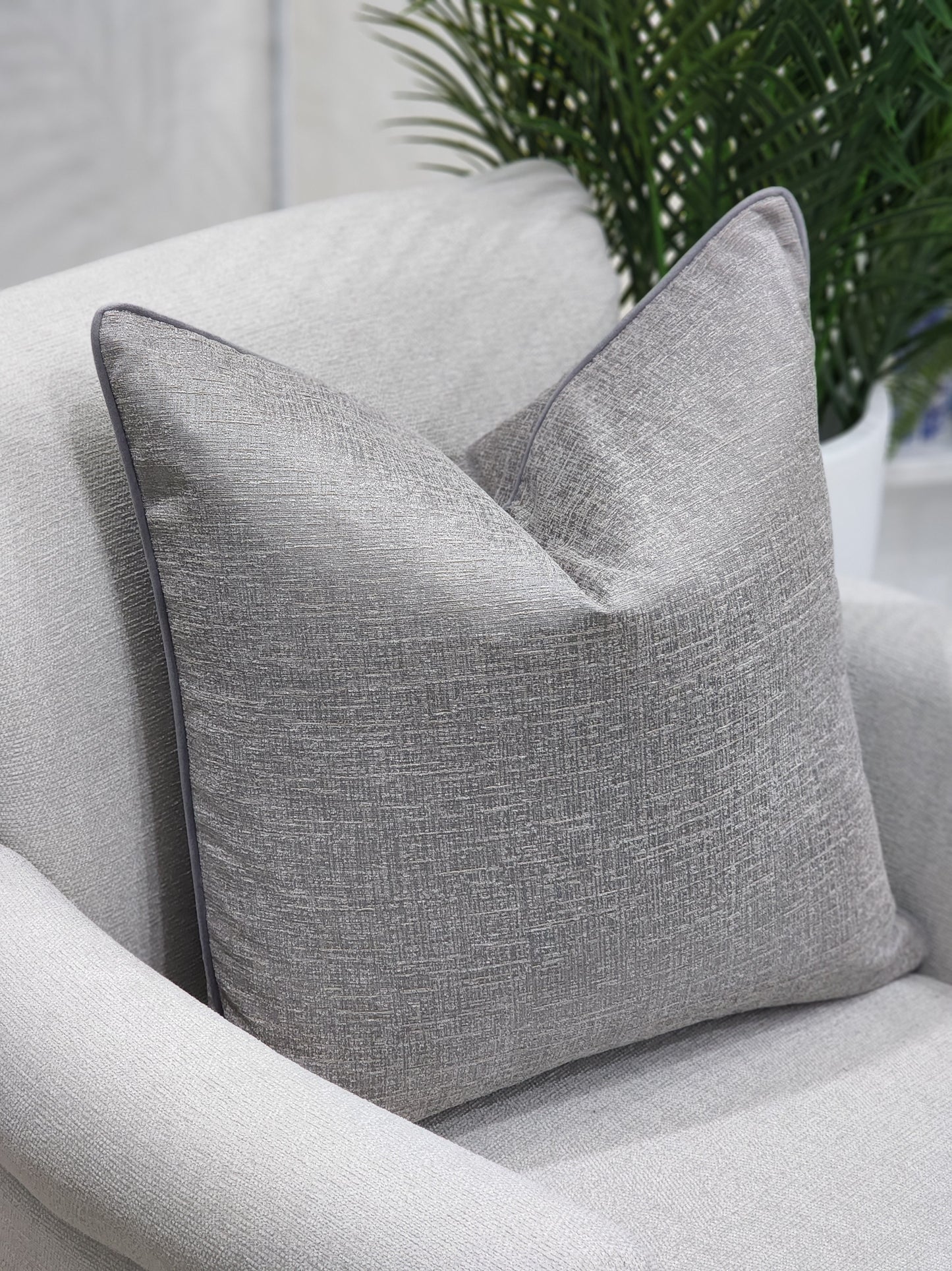 Jenan cushion
