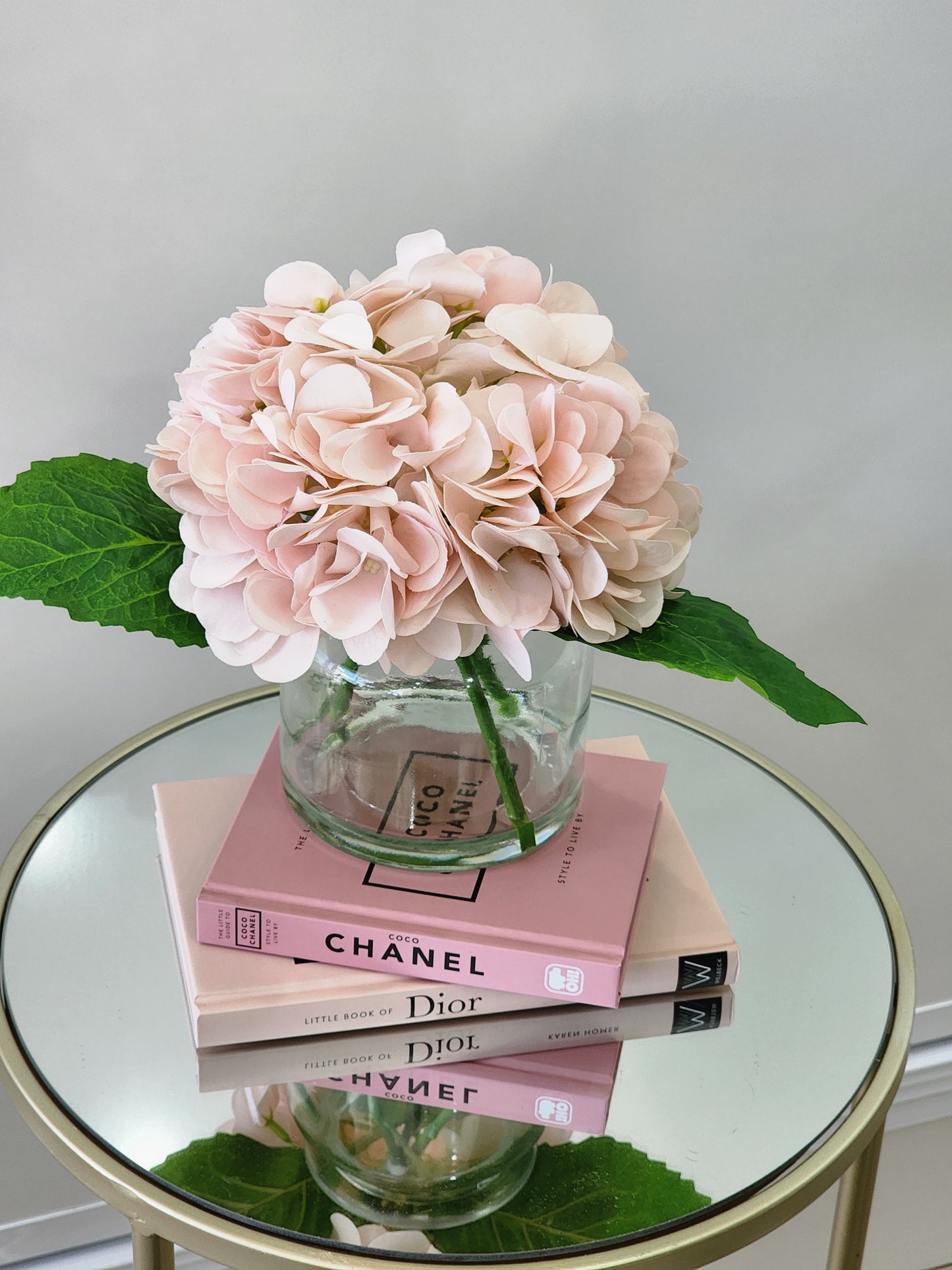 Aneesa floral arrangement sale