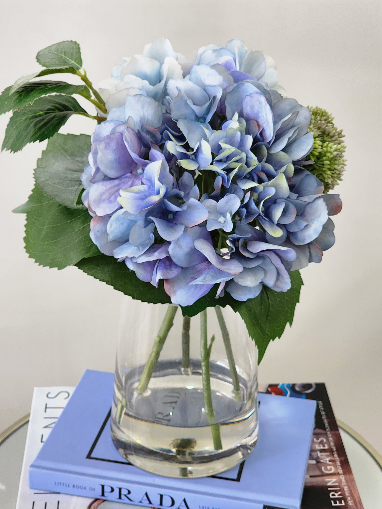 Hybird floral arrangement
