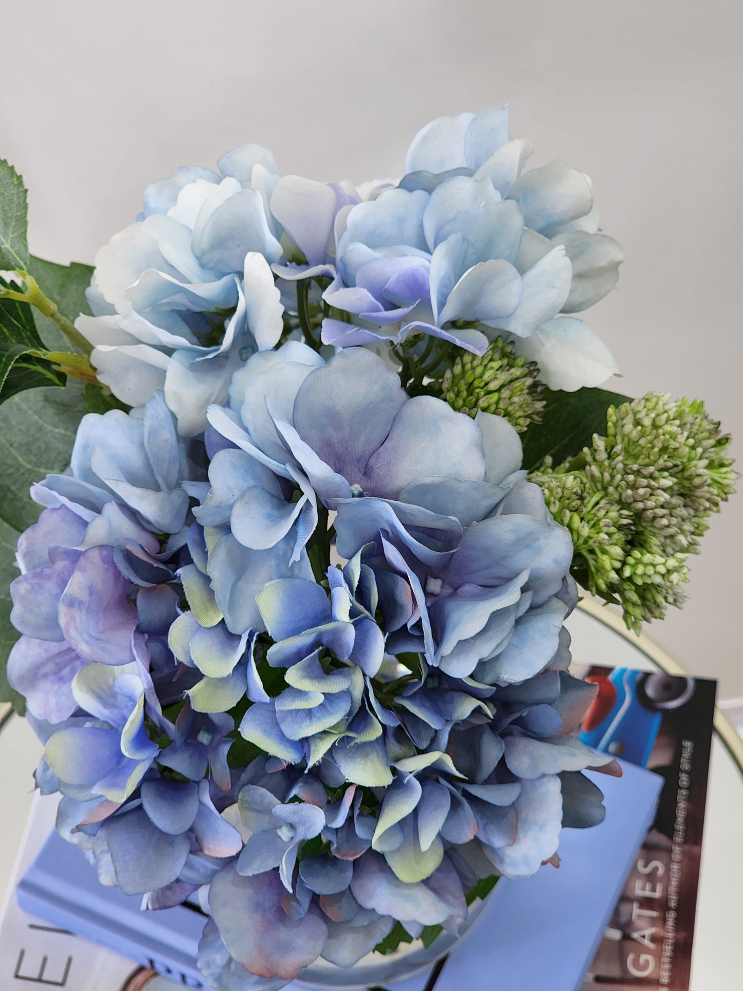 Hybird floral arrangement