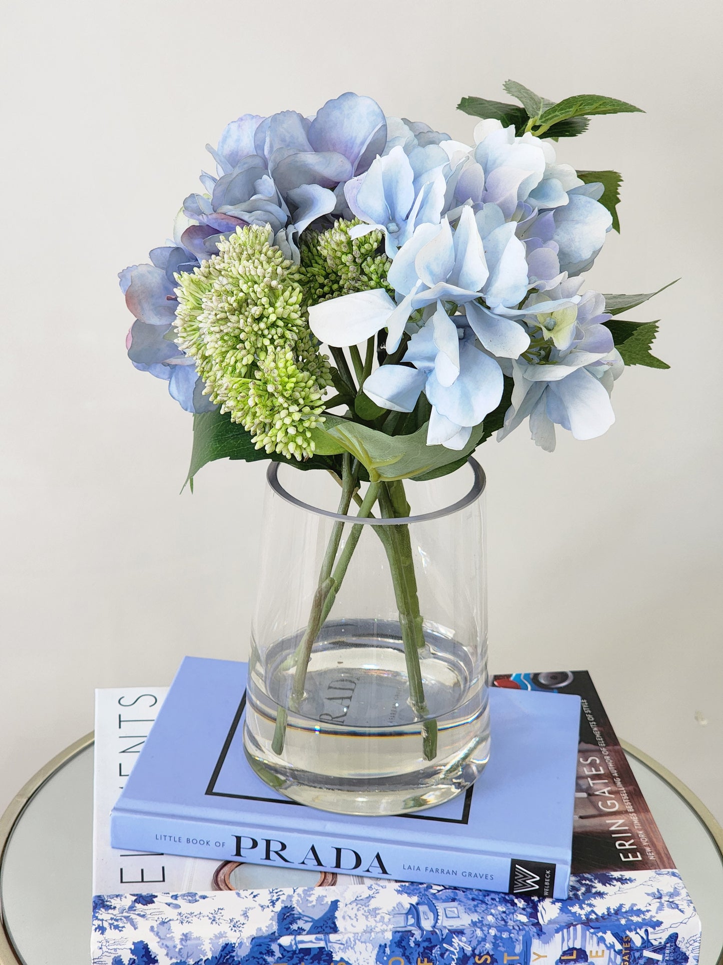Hybird floral arrangement