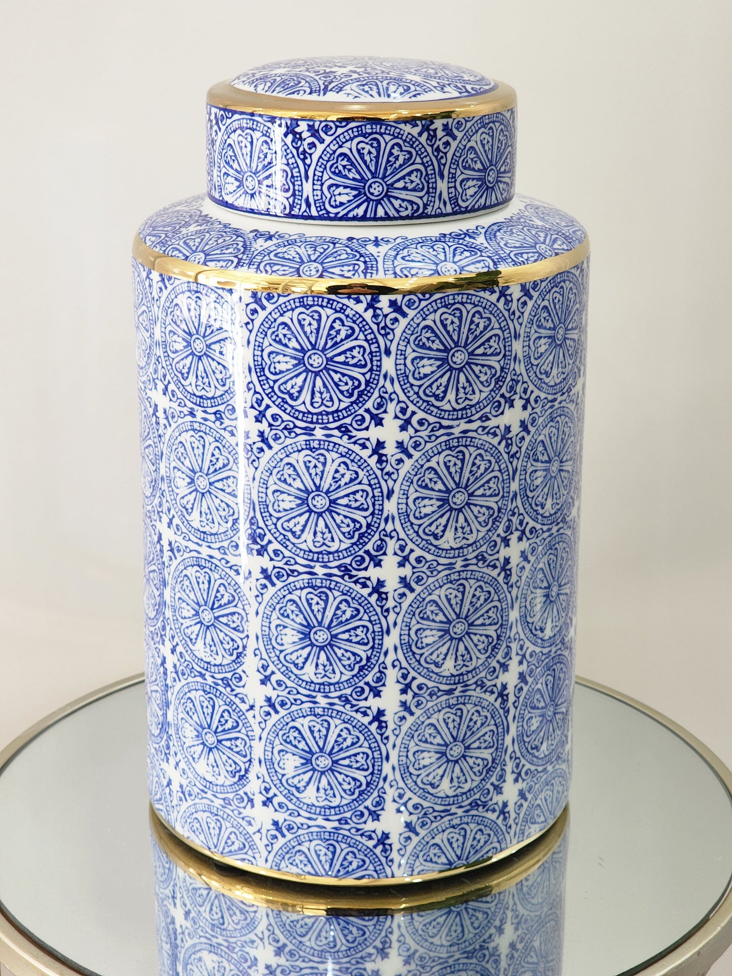 Maria ginger vase decor