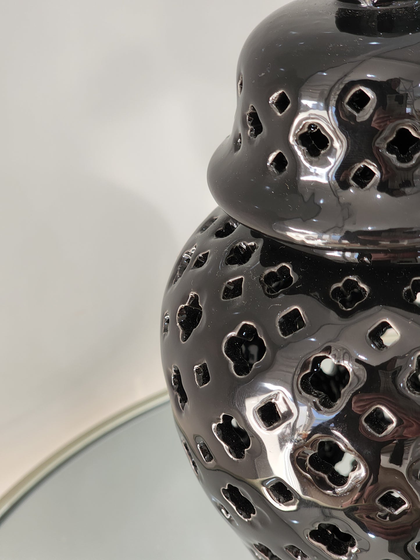 Mini black ginger jar