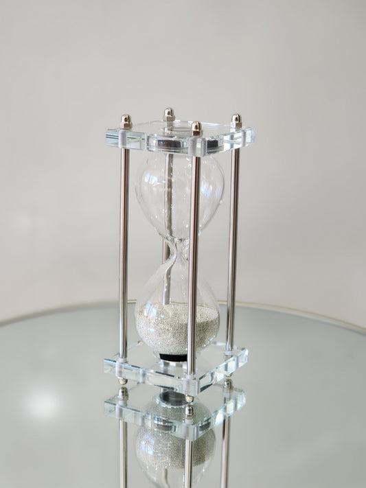 Rochelle  hourglass (small)Decor