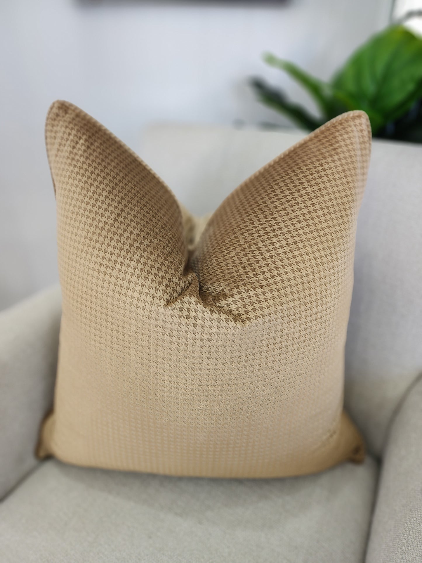 Rodella cushion