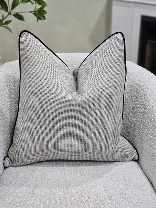 Biaanco cushion