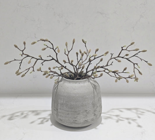 Rowy floral arrangement