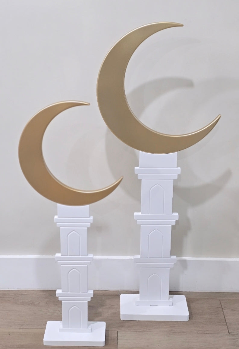 Madinah moon stand (s)