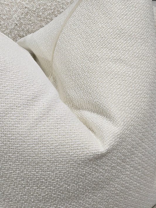 Blanca cushion