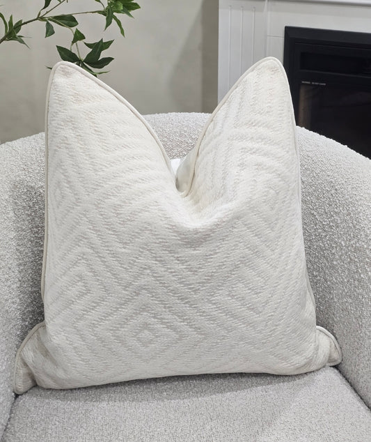 Alira cushion