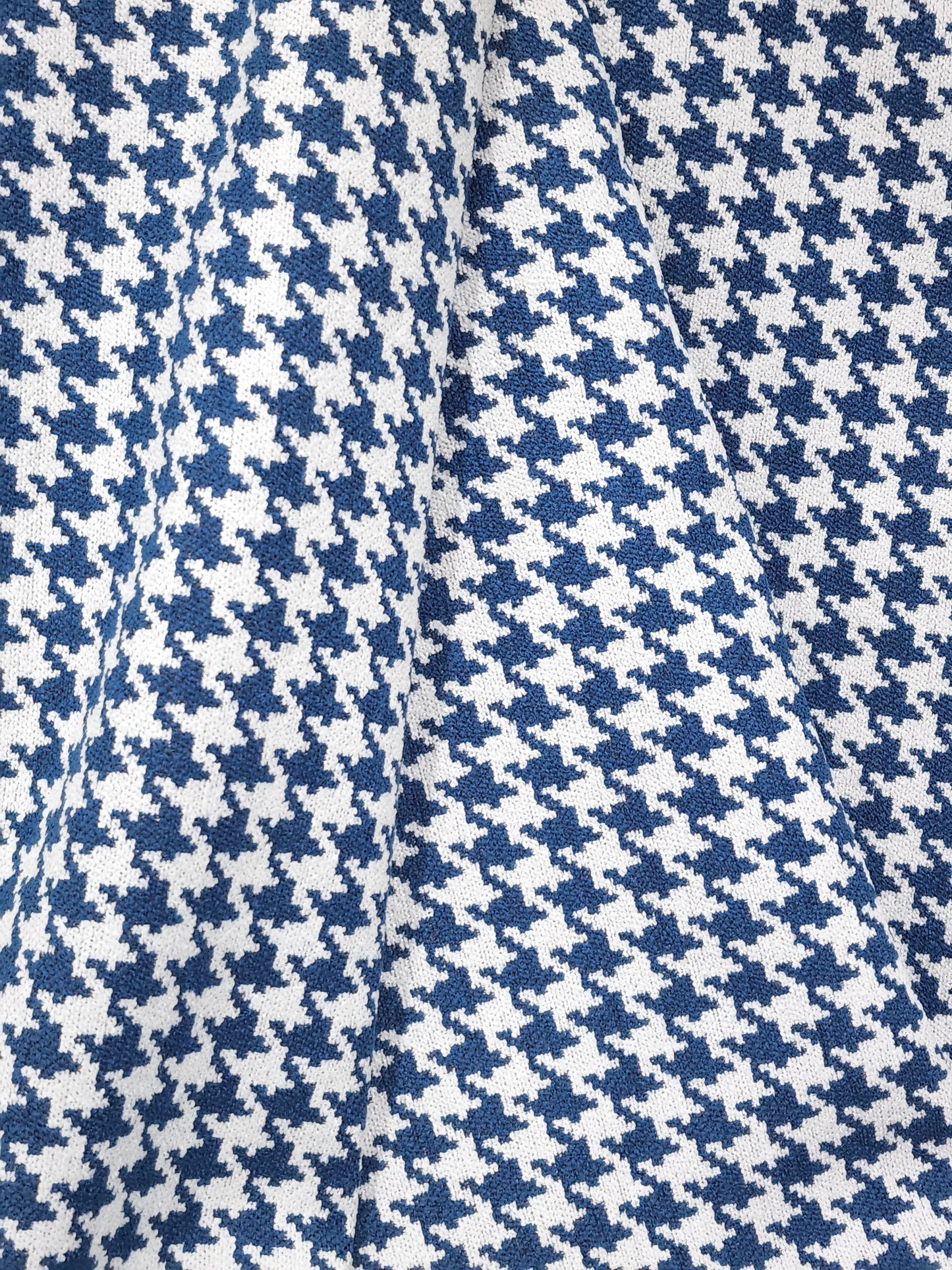 Dark Blue/white houndstooth throw blanket