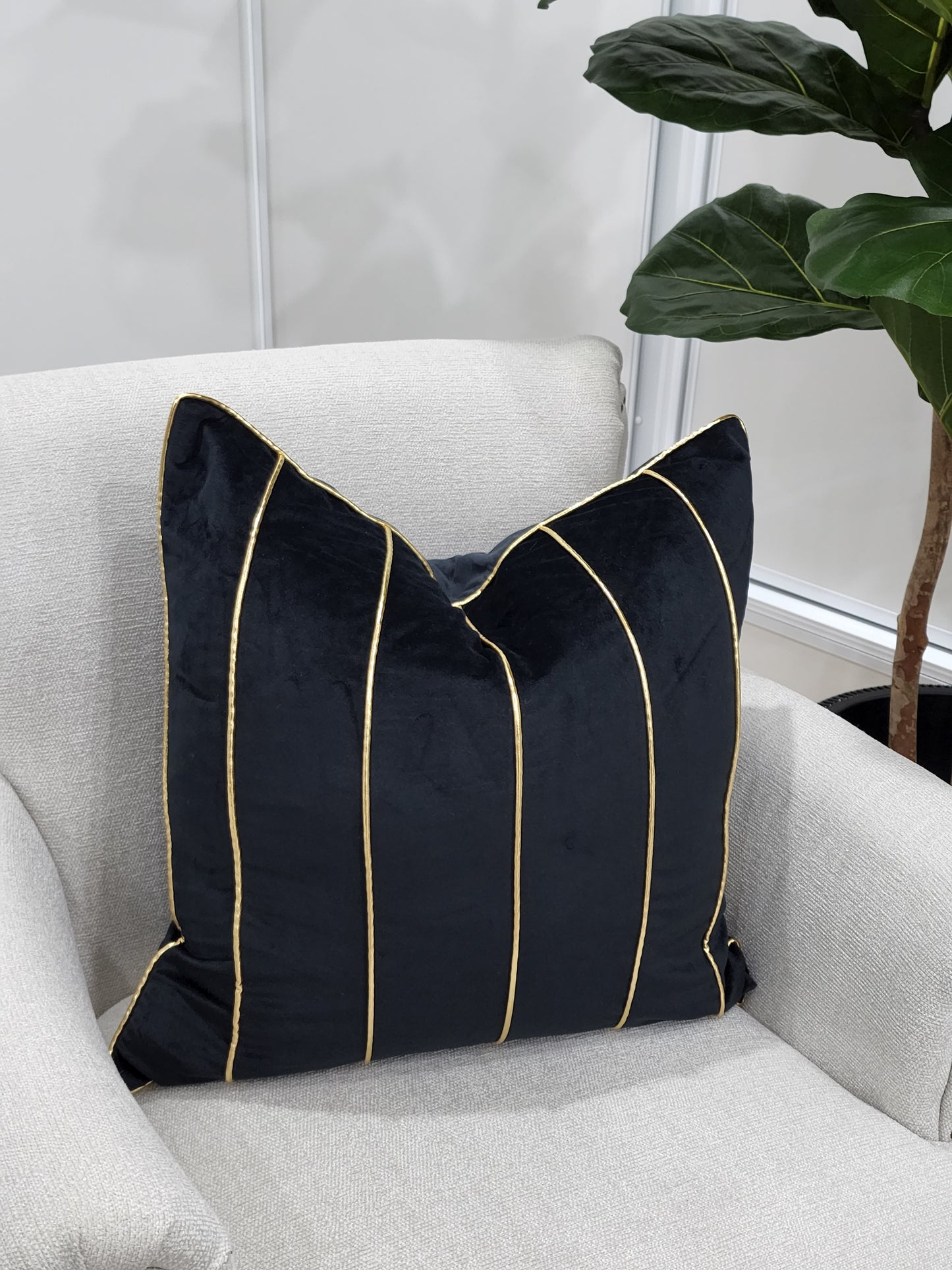 Tahari cushion