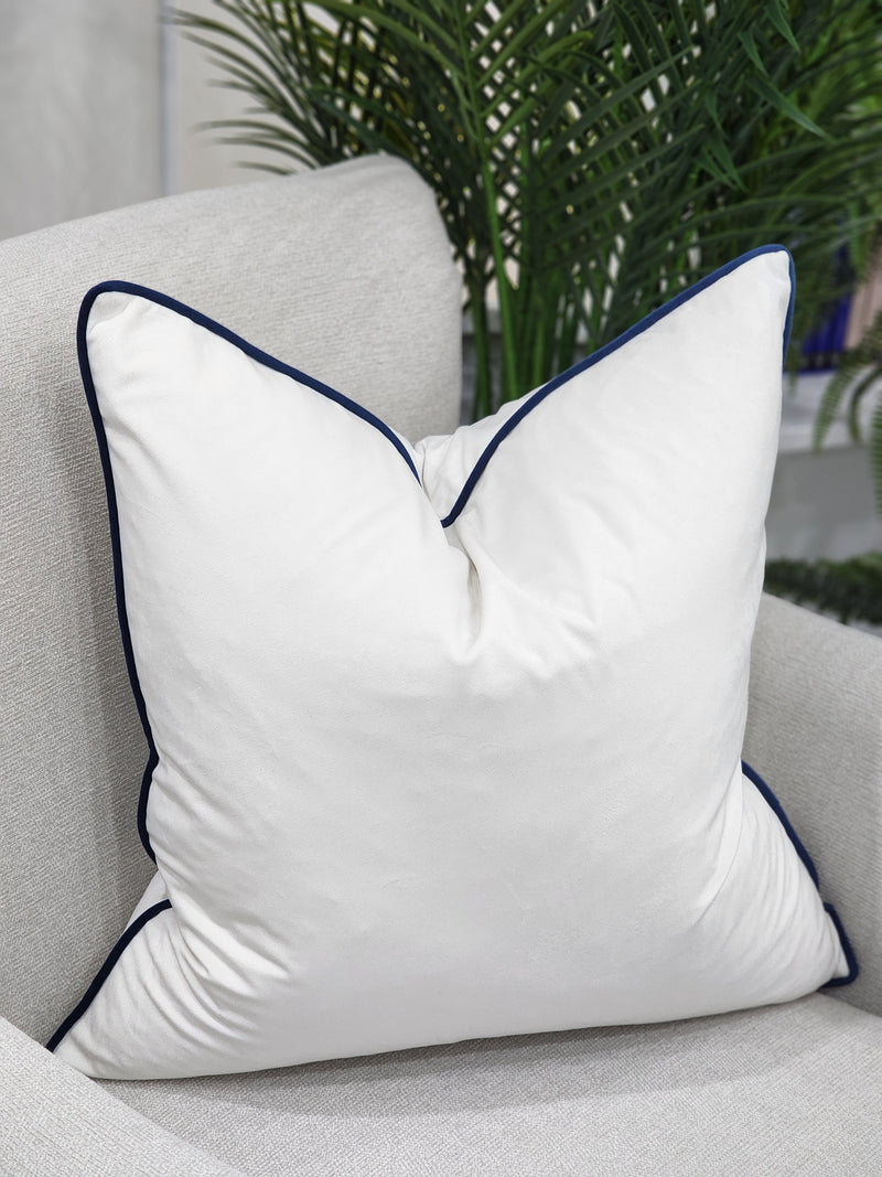Hampton white cushion