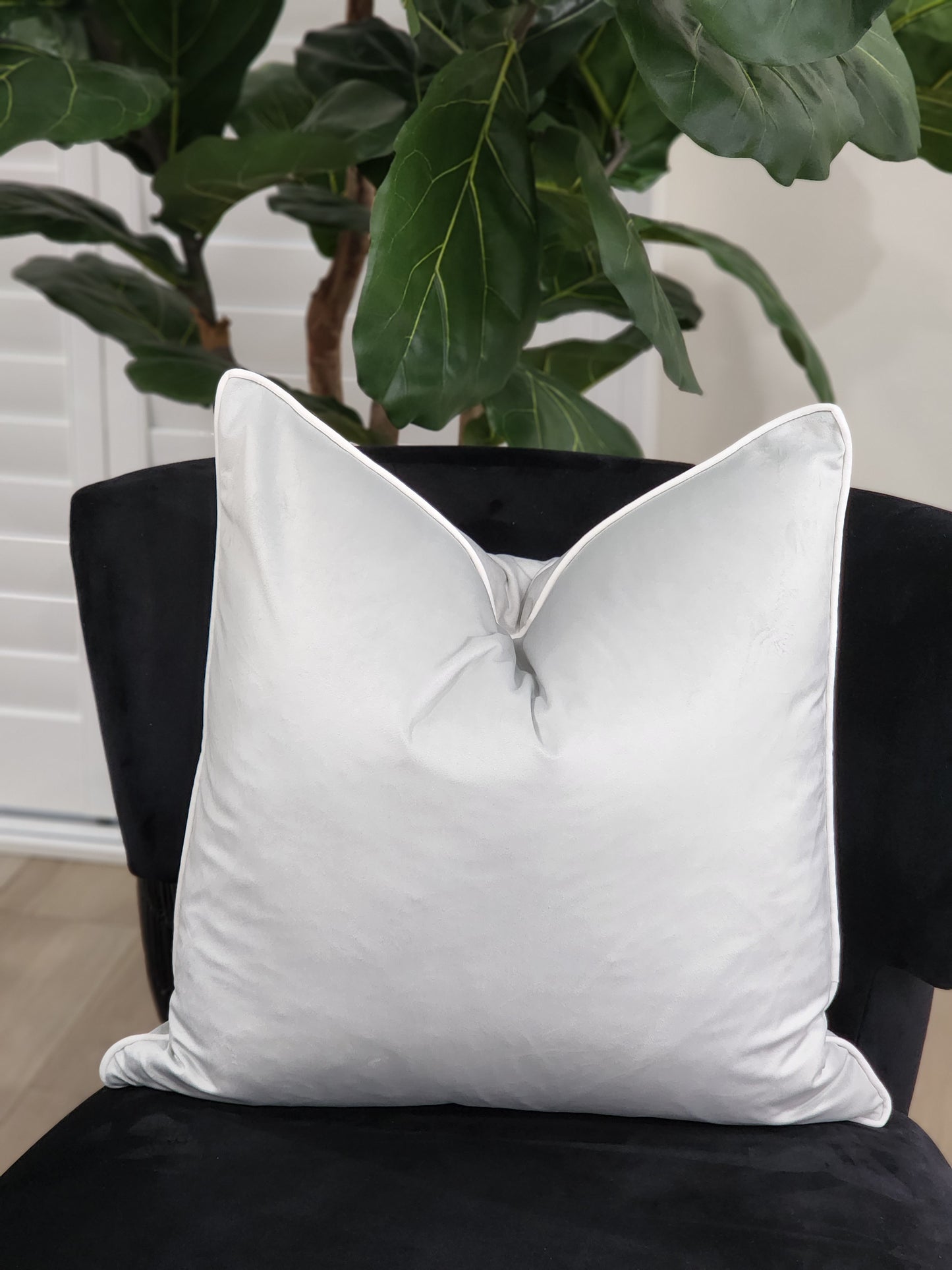 Mintello cushion