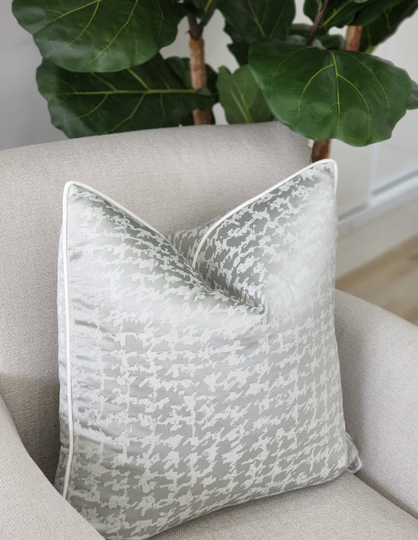 Silvia luxe cushion